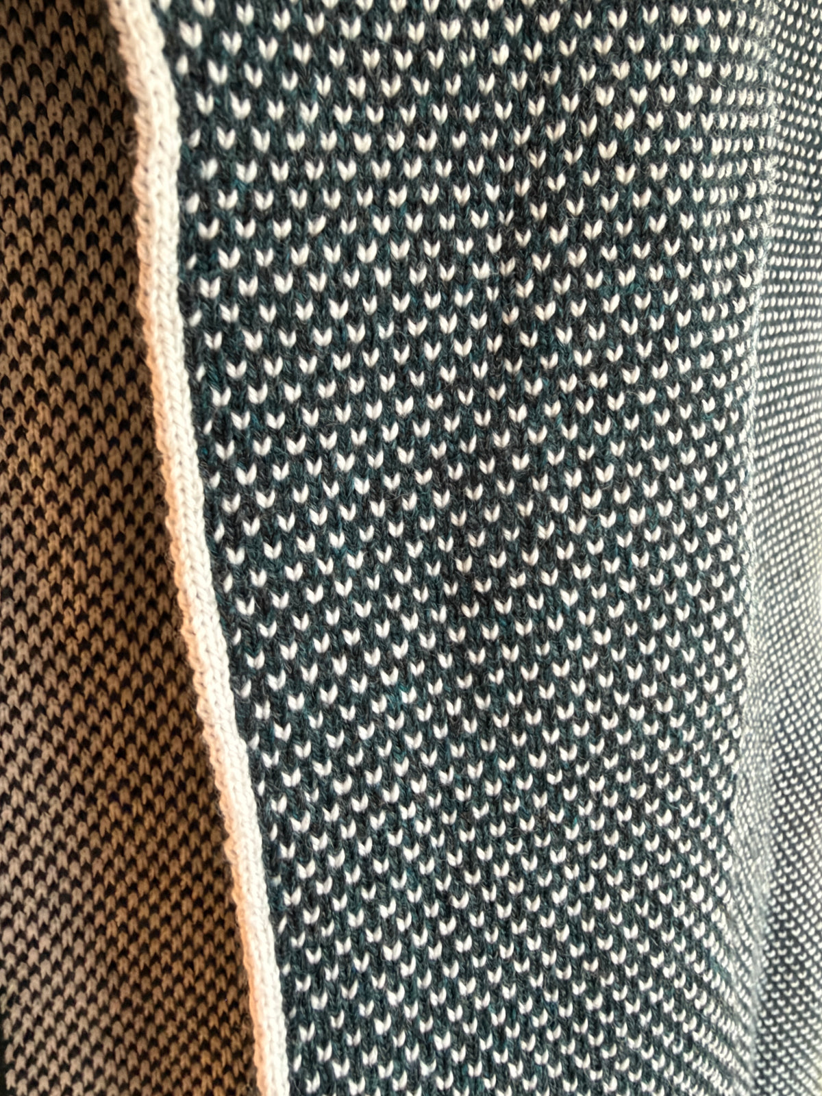 Eorsa Scarf Cosmos